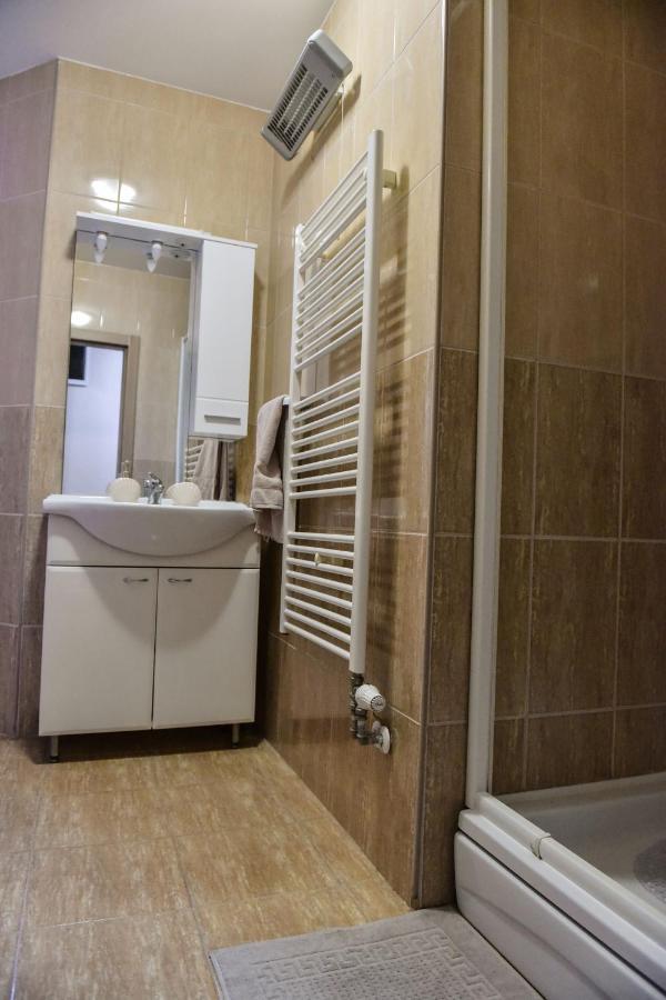 Dora Apartment Dakovo Luaran gambar