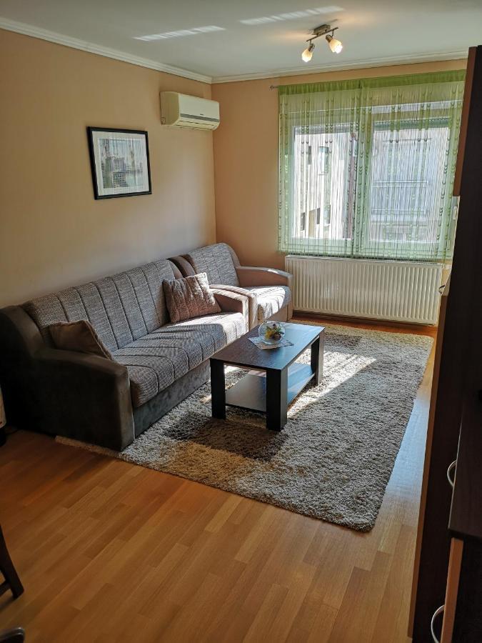 Dora Apartment Dakovo Luaran gambar