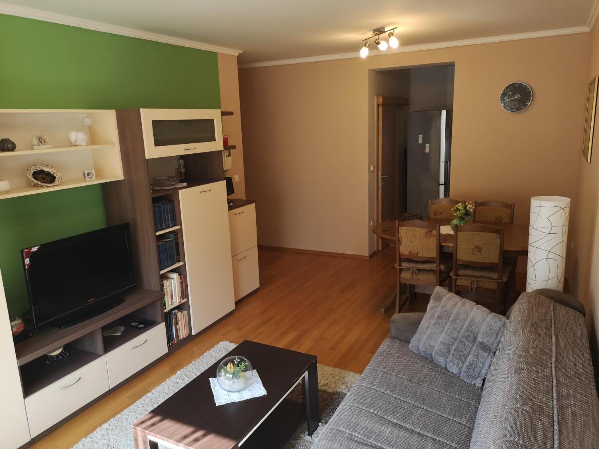 Dora Apartment Dakovo Luaran gambar